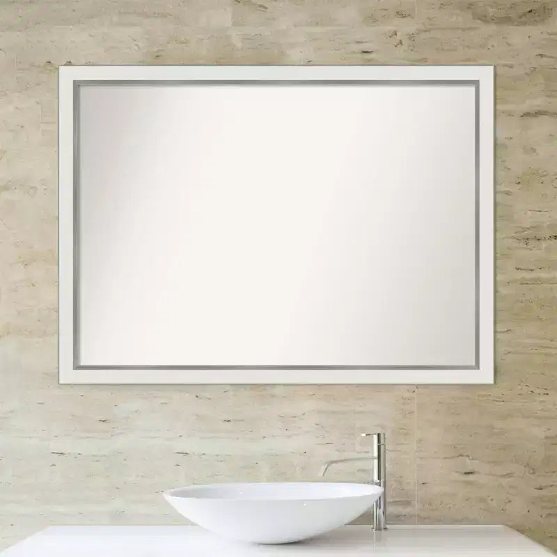 Specchio da parete per bagno stretto Eva senza smussature, 41" X 30", bianco/argento