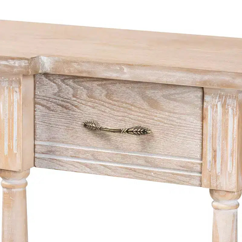 Hallan Wood Consolle 3 Cassetti Rovere Marrone - Baxton Studio: Sbiancato, Maniglie color Oro Antico, Ripiano Inferiore