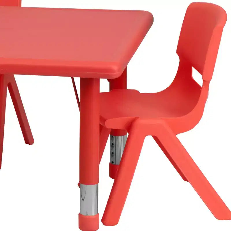 Tavolo da attività rettangolare in plastica regolabile in altezza 24L x 48P con 4 sedie