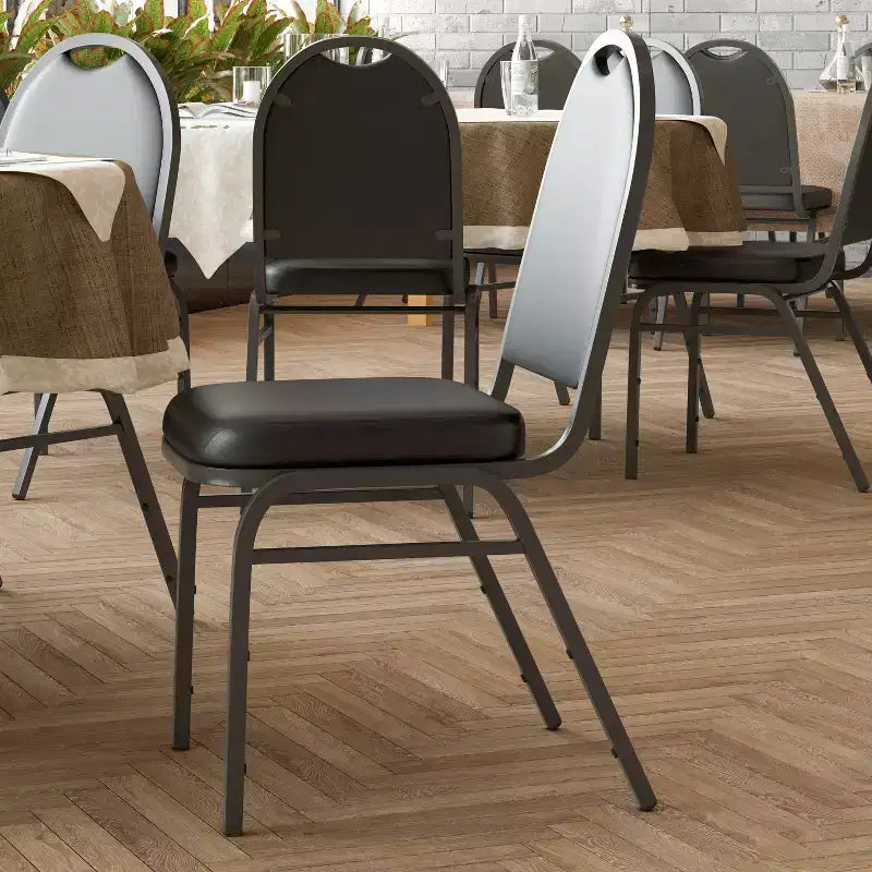 Sedia da banchetto impilabile con schienale a cupola versatile